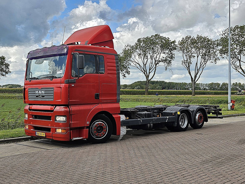 MAN 26.360 TGA XL MANUAL NL-TRUCK - Container transporter/ Swap body truck: picture 2 MAN 26.360 TGA XL MANUAL NL-TRUCK - Container transporter/ Swap body truck: picture 2