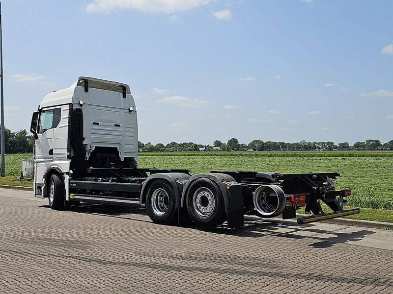Container transporter/ Swap body truck MAN 26.470 TGX TG3 6X2-4 STEERAXLE: picture 6