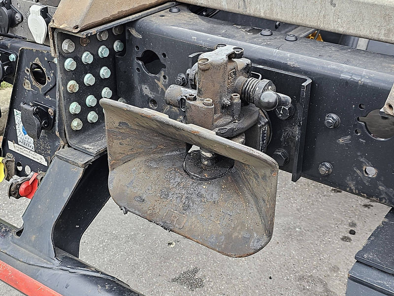 Container transporter/ Swap body truck MAN 26.510 TGX GX 6X2 INTARDER: picture 15 Container transporter/ Swap body truck MAN 26.510 TGX GX 6X2 INTARDER: picture 15