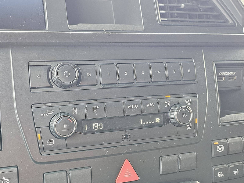 Container transporter/ Swap body truck MAN 26.510 TGX GX 6X2 INTARDER: picture 14 Container transporter/ Swap body truck MAN 26.510 TGX GX 6X2 INTARDER: picture 14