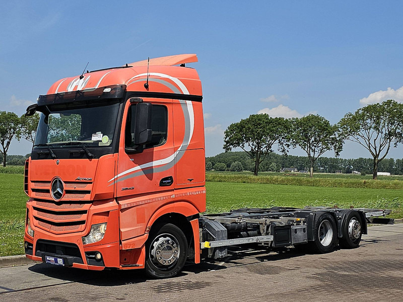 Mercedes-Benz ACTROS 2545 LS - Container transporter/ Swap body truck: picture 2 Mercedes-Benz ACTROS 2545 LS - Container transporter/ Swap body truck: picture 2