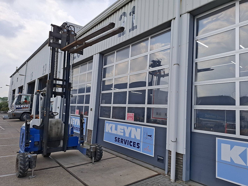 Leasing of Mercedes-Benz ANTOS 2543 + FORKLIFT PALFINGER Mercedes-Benz ANTOS 2543 + FORKLIFT PALFINGER: picture 16 Leasing of Mercedes-Benz ANTOS 2543 + FORKLIFT PALFINGER Mercedes-Benz ANTOS 2543 + FORKLIFT PALFINGER: picture 16