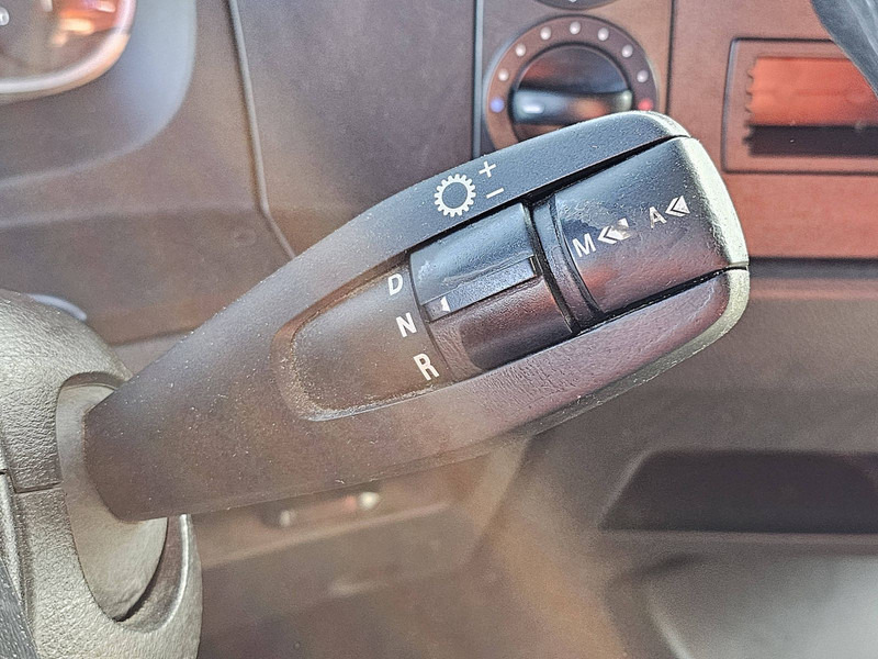 Leasing of Mercedes-Benz ATEGO 824 CARRIER AIRCO LIFT Mercedes-Benz ATEGO 824 CARRIER AIRCO LIFT: picture 10 Leasing of Mercedes-Benz ATEGO 824 CARRIER AIRCO LIFT Mercedes-Benz ATEGO 824 CARRIER AIRCO LIFT: picture 10