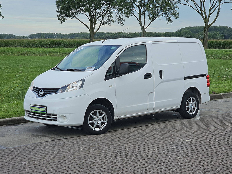 Nissan nv 200 Airco 2x Zijdeur NAP - Small van: picture 2 Nissan nv 200 Airco 2x Zijdeur NAP - Small van: picture 2