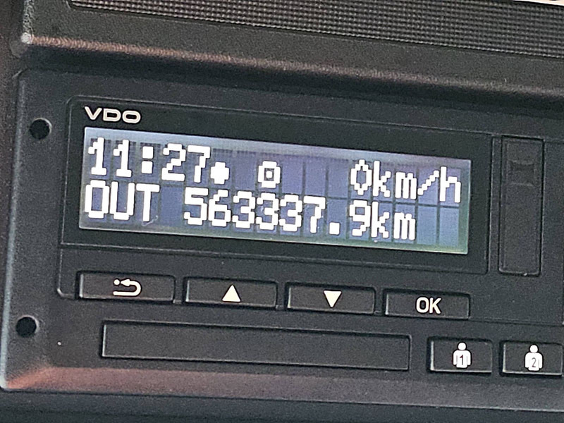 Curtainsider truck Renault PREMIUM 380 6x2: picture 9 Curtainsider truck Renault PREMIUM 380 6x2: picture 9