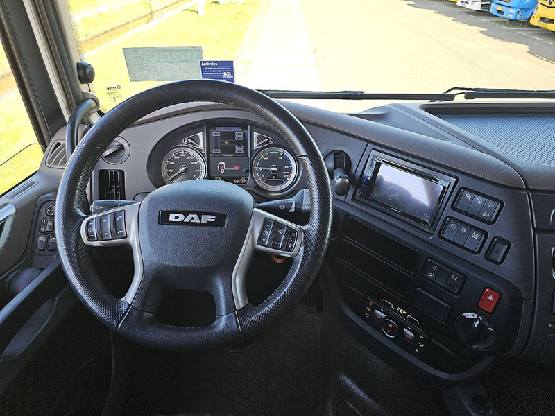 Interior photo 1: Tractor unit DAF XF 480 SSC LED 2X TANK