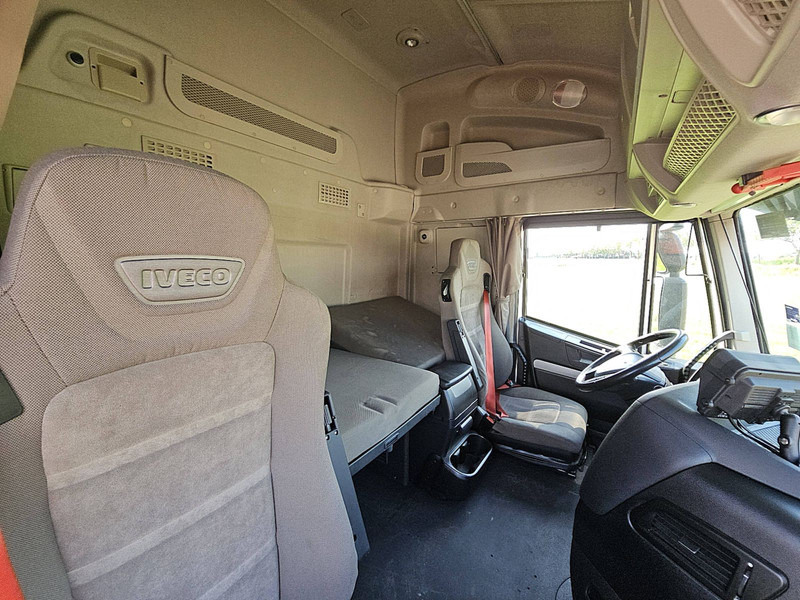 Tractor unit Iveco AS440S40 STRALIS LNG INTARDER: picture 11