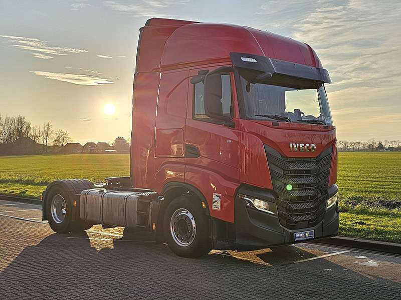 Iveco S-WAY AS440S48 INTARDER DIESEL - Tractor unit: picture 5 Iveco S-WAY AS440S48 INTARDER DIESEL - Tractor unit: picture 5