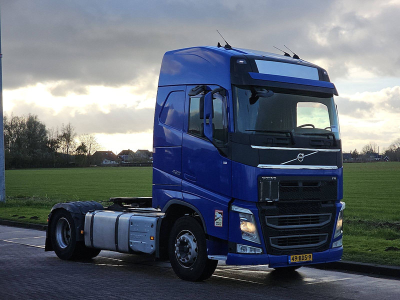 Volvo FH 420 GLOBETROTTER NL-TRUC - Tractor unit: picture 5 Volvo FH 420 GLOBETROTTER NL-TRUC - Tractor unit: picture 5