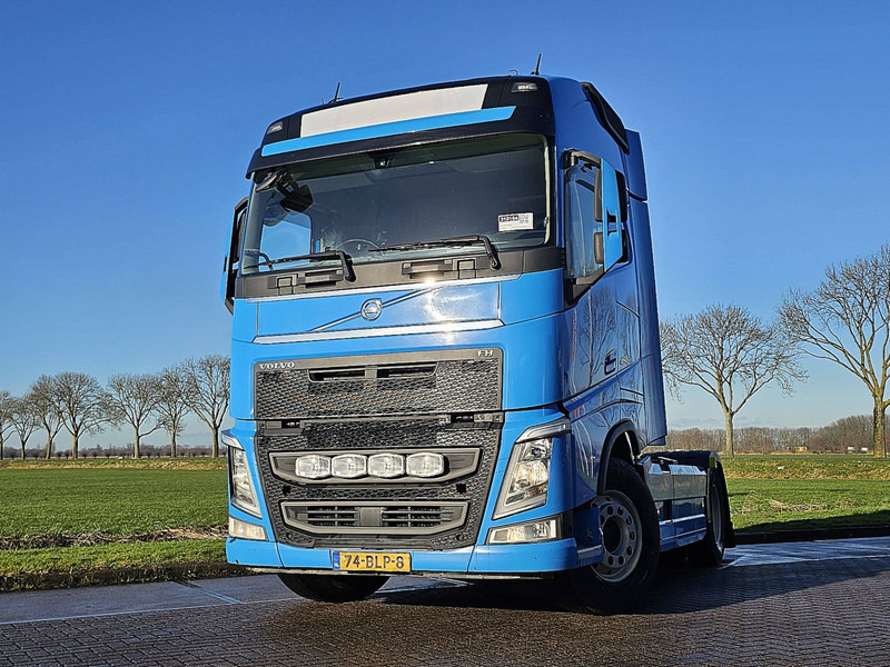 Volvo FH 460 PTO SKIRTS VEB+ - Tractor unit: picture 1 Volvo FH 460 PTO SKIRTS VEB+ - Tractor unit: picture 1