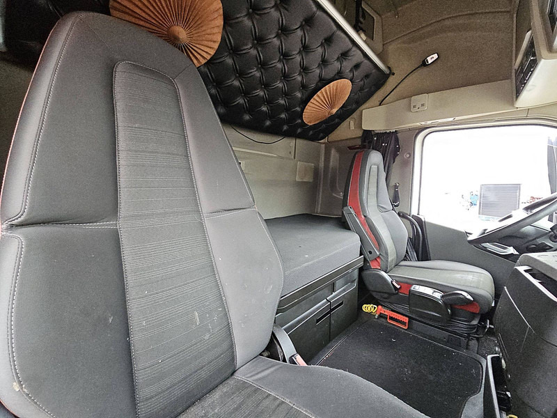 Leasing of Volvo FH 460 6X2 LAMBERET COMBI Volvo FH 460 6X2 LAMBERET COMBI: picture 15