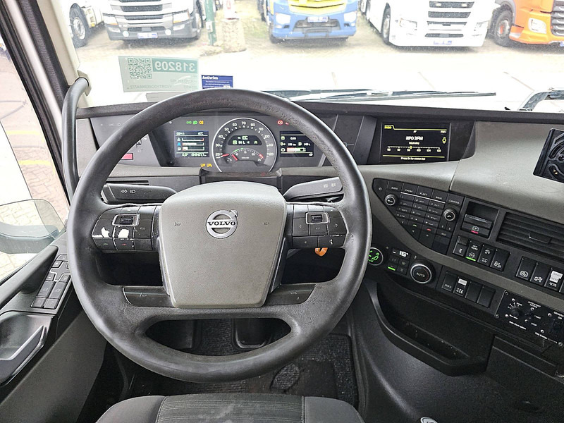 Leasing of Volvo FH 460 6X2 LAMBERET COMBI Volvo FH 460 6X2 LAMBERET COMBI: picture 8