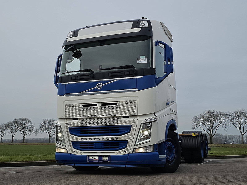 Volvo FH 500 6x2*4 - Cab chassis truck: picture 1 Volvo FH 500 6x2*4 - Cab chassis truck: picture 1