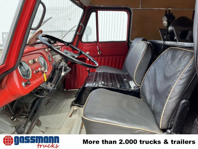 Fire truck Hanomag LF8 Markant L Diesel - Oldtimer: picture 15 Fire truck Hanomag LF8 Markant L Diesel - Oldtimer: picture 15