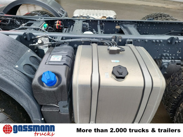 Iveco T-Way AT410T51 8x4, Retarder, Nebenantrieb, 4x - Cab chassis truck: picture 2 Iveco T-Way AT410T51 8x4, Retarder, Nebenantrieb, 4x - Cab chassis truck: picture 2