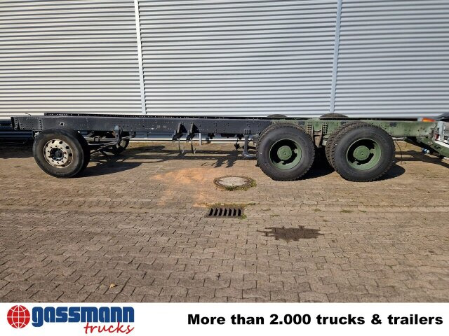 New Cab chassis truck Iveco Trakker AD260T45 6x4, BRANDSCHADEN FAHRERHAUS!: picture 8
