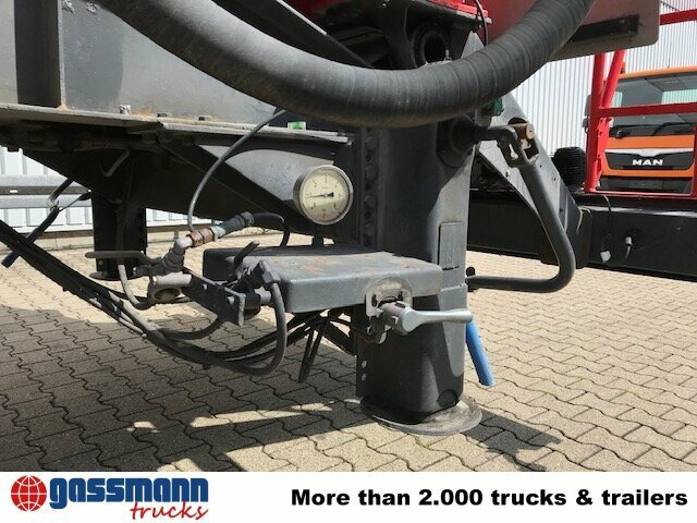 Kässbohrer Kässbohrer SSK 60/10-24 ADR, 60 cbm, - Silo semi-trailer: picture 4 Kässbohrer Kässbohrer SSK 60/10-24 ADR, 60 cbm, - Silo semi-trailer: picture 4