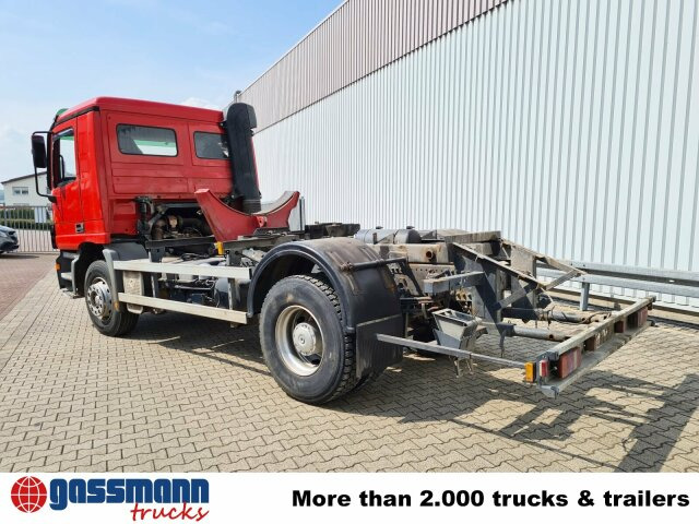 Cab chassis truck Mercedes-Benz Actros 1835 K 4x2: picture 9