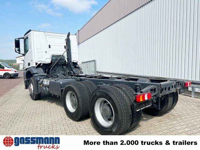 Cab chassis truck Mercedes-Benz Arocs 2642 K 6x4, Retarder, Motorabtrieb: picture 12