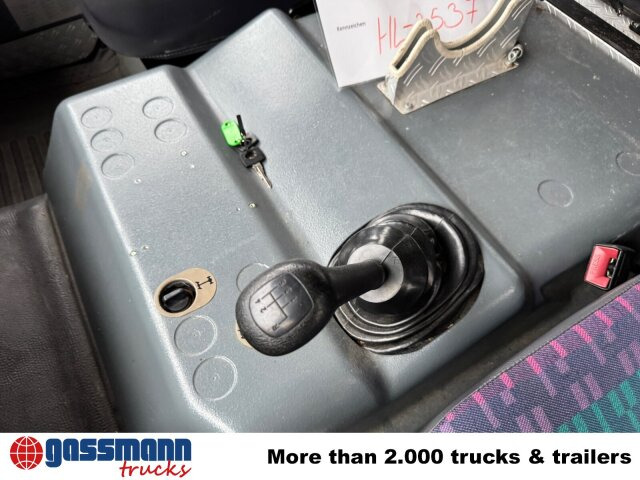 Mercedes-Benz LK 814 F 4x2 Doka, Löschfahrzeug LF8/6 - Fire truck: picture 3 Mercedes-Benz LK 814 F 4x2 Doka, Löschfahrzeug LF8/6 - Fire truck: picture 3