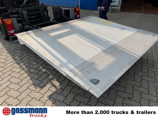 Dhollandia Ladebordwand DH LM15 - Semi-trailer: picture 2 Dhollandia Ladebordwand DH LM15 - Semi-trailer: picture 2