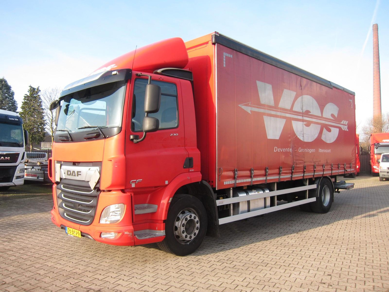 DAF CF 230 19T Schiebeplane LBW Portalturen - Curtainsider truck: picture 2 DAF CF 230 19T Schiebeplane LBW Portalturen - Curtainsider truck: picture 2