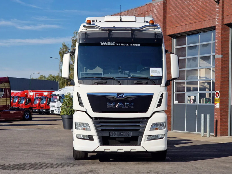 MAN TGX 26.500 6x2 XXL - Chassis - Full air - Night clima - AS Tronic - - Cab chassis truck: picture 2 MAN TGX 26.500 6x2 XXL - Chassis - Full air - Night clima - AS Tronic - - Cab chassis truck: picture 2