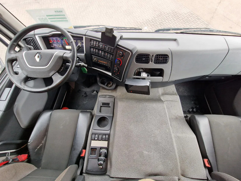 Box truck Renault D 320 4x2 - Box with sidedoors - Zepro loadlift - Low KM - Full air: picture 15 Box truck Renault D 320 4x2 - Box with sidedoors - Zepro loadlift - Low KM - Full air: picture 15