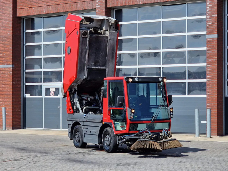 Road sweeper Schmidt Swingo 200 + - 4 wheel steering - Dutch Registration: picture 9