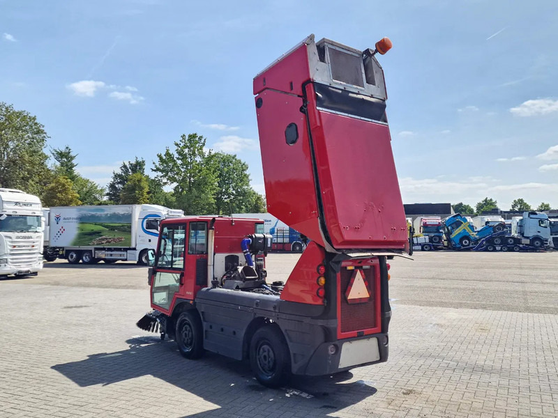 Road sweeper Schmidt Swingo 200 + - 4 wheel steering - Dutch Registration: picture 11
