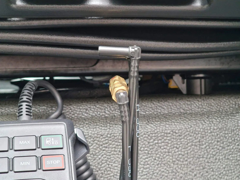 New Tractor unit MAN TGX 18.540 GX - New - Retarder - Night clima - Alcoa - Show truck - Lightbar -: picture 17 New Tractor unit MAN TGX 18.540 GX - New - Retarder - Night clima - Alcoa - Show truck - Lightbar -: picture 17