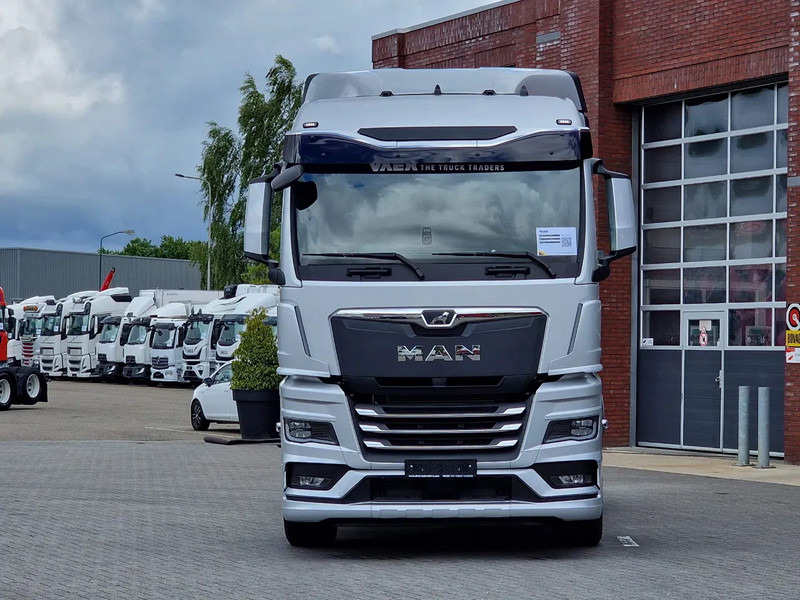 MAN TGX 26.540 6x2/4 - New - Full spec - Retarder - Steering axle - Alloy wheels - Tractor unit: picture 2 MAN TGX 26.540 6x2/4 - New - Full spec - Retarder - Steering axle - Alloy wheels - Tractor unit: picture 2