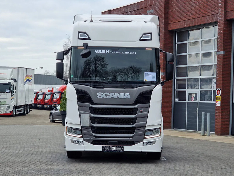 Scania S460 Highline 4x2 - Retarder - Night clima - 2x tank - Navi - Led - Low km - Tractor unit: picture 2 Scania S460 Highline 4x2 - Retarder - Night clima - 2x tank - Navi - Led - Low km - Tractor unit: picture 2