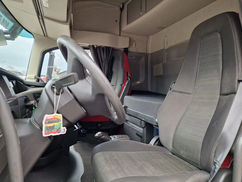 Tractor unit Volvo FH 13.500 Globetrotter 6x2 - PTO/Hydraulic - Full air - Low KM - 3.20 WB: picture 10