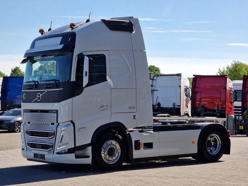 Volvo FH 13.500 Globetrotter XL 4x2 - NEW - Full spec - Retarder - I parkcool - Full air - - Tractor unit: picture 3 Volvo FH 13.500 Globetrotter XL 4x2 - NEW - Full spec - Retarder - I parkcool - Full air - - Tractor unit: picture 3