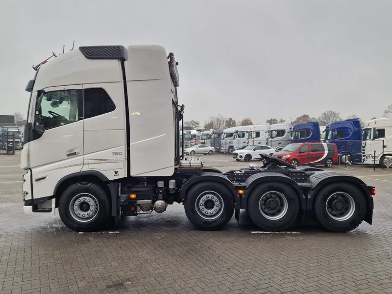 Volvo FH 16.780 8x4*4 Globetrotter XL - 245T GCW - New - Full air - I parkcool - Retarder - Tractor unit: picture 4 Volvo FH 16.780 8x4*4 Globetrotter XL - 245T GCW - New - Full air - I parkcool - Retarder - Tractor unit: picture 4