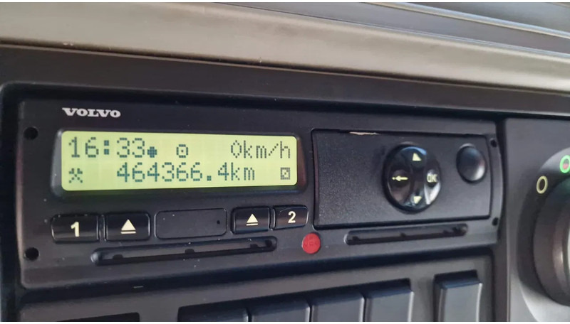 Crane truck Volvo FH 13.540 8x4*4 - HMF2620 K6 Crane 2017 with remote - Retarder - HUB reduction: picture 18 Crane truck Volvo FH 13.540 8x4*4 - HMF2620 K6 Crane 2017 with remote - Retarder - HUB reduction: picture 18