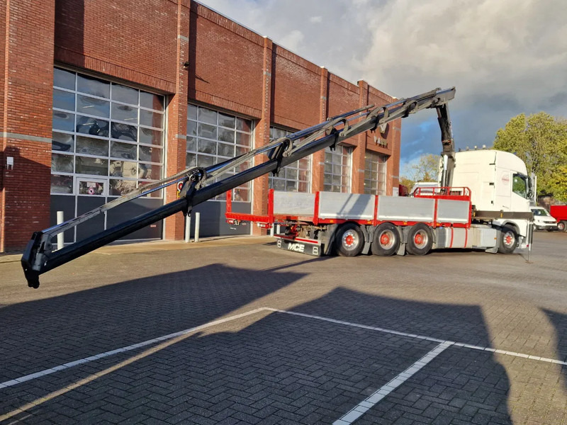 Volvo FH 13.540 8x4*4 - HMF2620 K6 Crane 2017 with remote - Retarder - HUB reduction - Crane truck: picture 5 Volvo FH 13.540 8x4*4 - HMF2620 K6 Crane 2017 with remote - Retarder - HUB reduction - Crane truck: picture 5