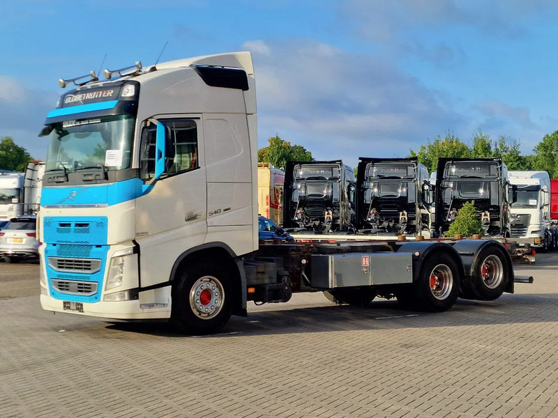 Volvo FH 13.540 Globetrotter 6x2 - BDF - 4.90 WB - Full air - VEB + - Container transporter/ Swap body truck: picture 3 Volvo FH 13.540 Globetrotter 6x2 - BDF - 4.90 WB - Full air - VEB + - Container transporter/ Swap body truck: picture 3