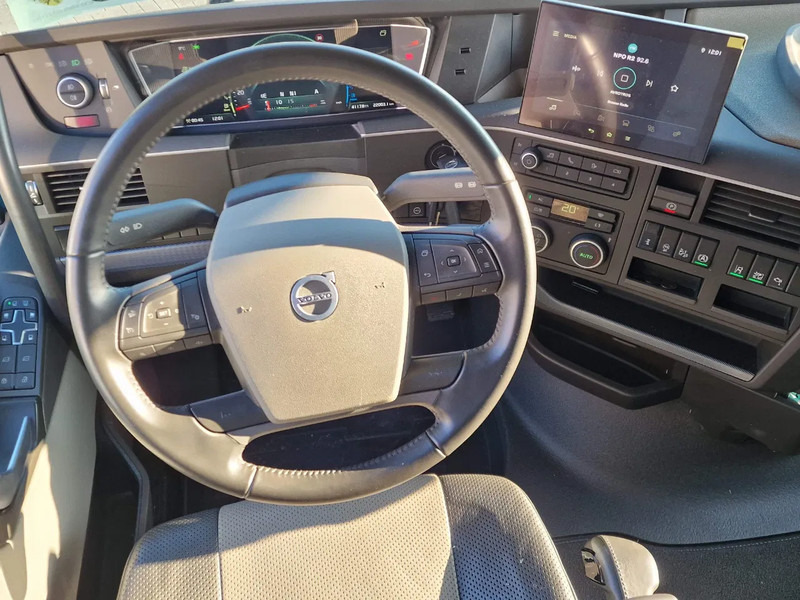 Autotransporter truck Volvo FH 500 Globetrotter XL Cartransporter Blyss Modulo 6 - Like new - Low KM - I parkcool: picture 14