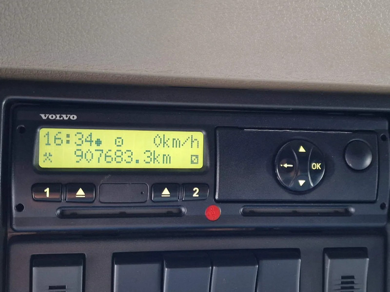 Isothermal truck Volvo FM 13.460 Globetrotter 6x2*4 - Frigo Carrier Supra 1150 U MT - Zepro loadlift - Steering axle: picture 18