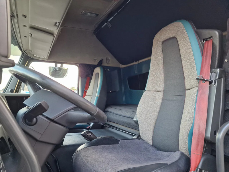 Isothermal truck Volvo FM 13.460 Globetrotter 6x2*4 - Frigo Carrier Supra 1150 U MT - Zepro loadlift - Steering axle: picture 14