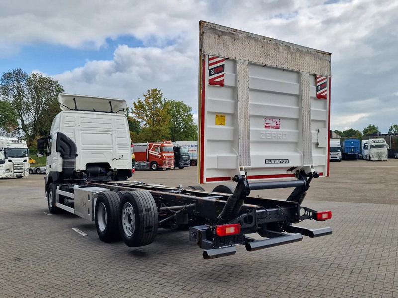 Volvo FM 380 Globetrotter 6x2 Chassis - Loadlift - 4.90 WB - Full air - Low KM - Cab chassis truck: picture 5 Volvo FM 380 Globetrotter 6x2 Chassis - Loadlift - 4.90 WB - Full air - Low KM - Cab chassis truck: picture 5