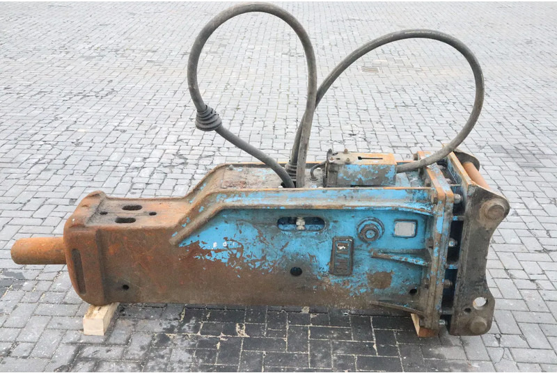 Beilite HAMMER | S70 | 18 TO 26 TON | HYDRAULIC BREAKER - Attachment for Construction machinery: picture 4 Beilite HAMMER | S70 | 18 TO 26 TON | HYDRAULIC BREAKER - Attachment for Construction machinery: picture 4