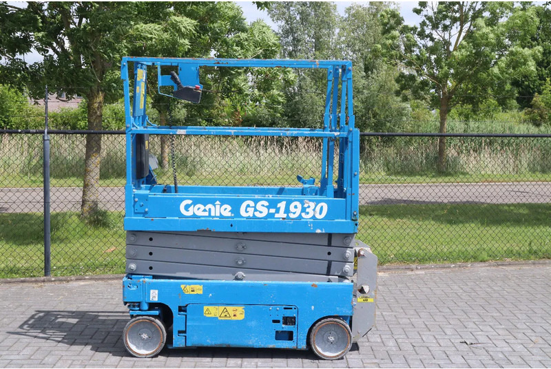 Genie GS-1930 | 7.8 METER | 227 KG - Scissor lift: picture 1 Genie GS-1930 | 7.8 METER | 227 KG - Scissor lift: picture 1