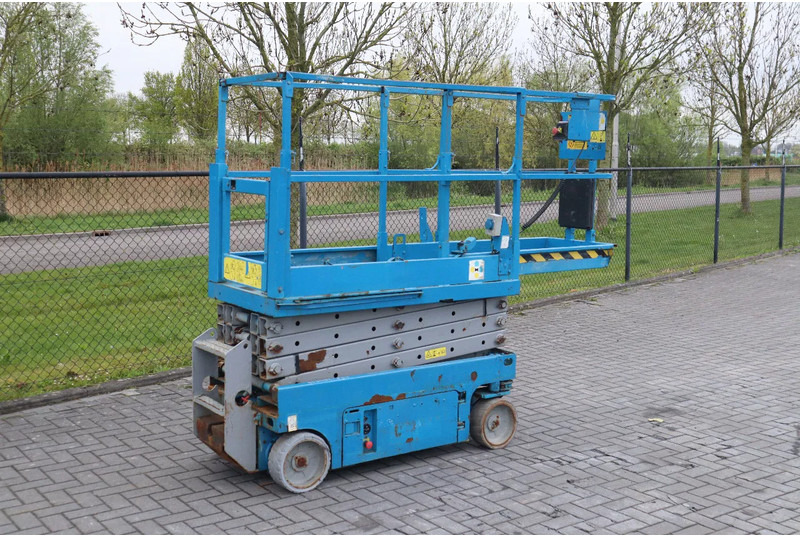Genie GS-1932 | 7.8 METER | 227 KG - Scissor lift: picture 5 Genie GS-1932 | 7.8 METER | 227 KG - Scissor lift: picture 5