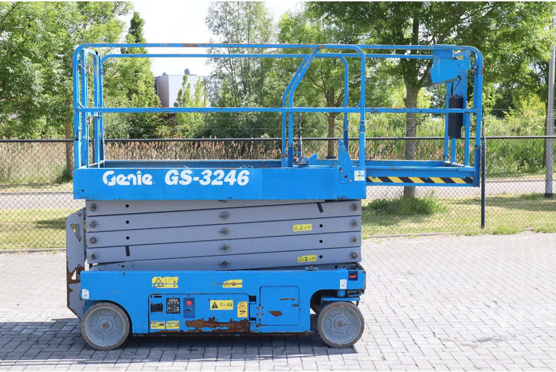 Genie GS-3246 | 12 METER | 318 KG - Scissor lift: picture 4 Genie GS-3246 | 12 METER | 318 KG - Scissor lift: picture 4
