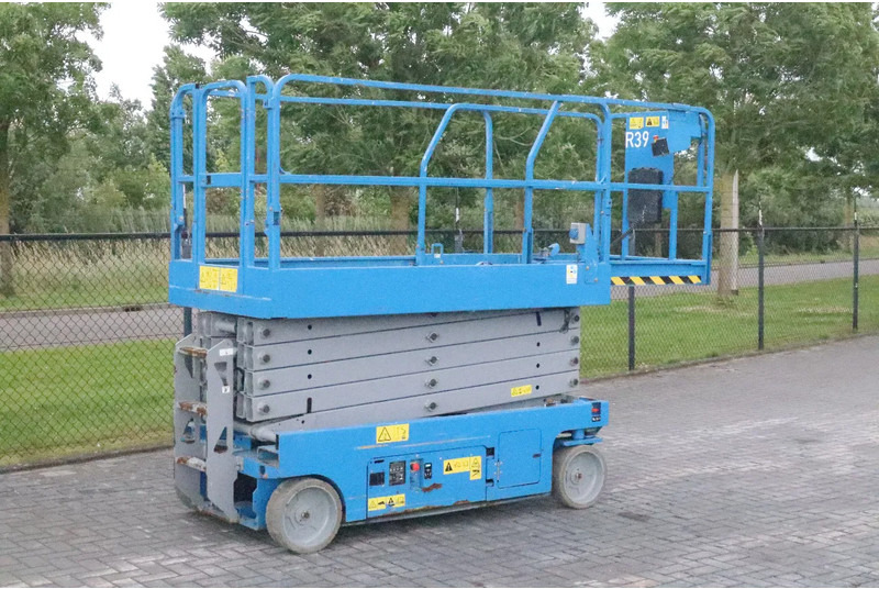 Genie GS-3246 | 12 METER | 318 KG - Scissor lift: picture 5 Genie GS-3246 | 12 METER | 318 KG - Scissor lift: picture 5