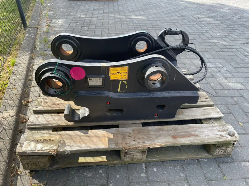 Gjerstad G70 | QUICK COUPLER | S70 | NEW / UNUSED - Demolition shears for Construction machinery: picture 4 Gjerstad G70 | QUICK COUPLER | S70 | NEW / UNUSED - Demolition shears for Construction machinery: picture 4