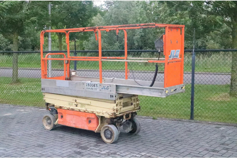 JLG 1930 ES | 7.7 METER | 230 KG - Scissor lift: picture 5 JLG 1930 ES | 7.7 METER | 230 KG - Scissor lift: picture 5